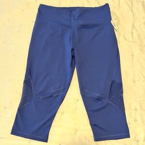NWT Victoria’s Secret Sport Knockout Capri Pant (Navy with Mesh Detail; size L)